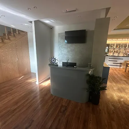 Hotel Flored Radomire